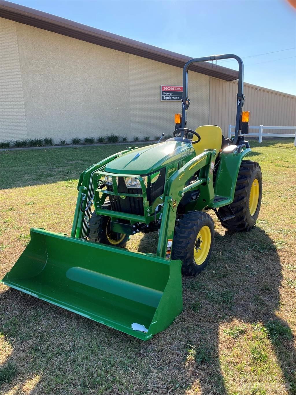 John Deere 3025E Kompakte traktorer