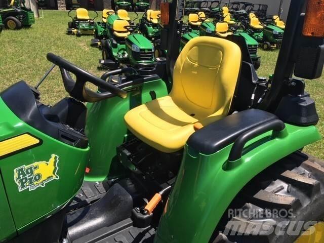 John Deere 3025E Kompakte traktorer
