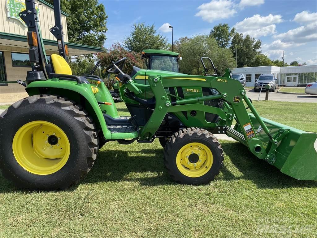 John Deere 3025E Kompakte traktorer