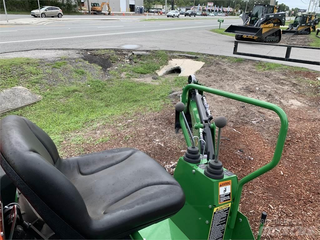 John Deere 3032E Kompakte traktorer