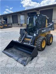 John Deere 320G Minilæsser - skridstyret