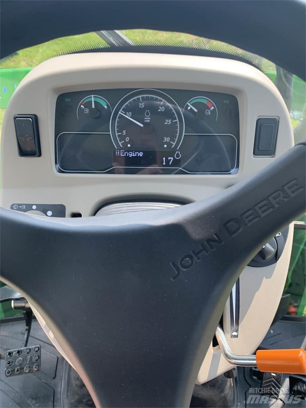 John Deere 4044R Traktorer