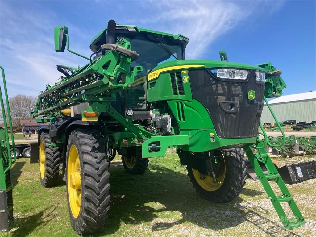 John Deere 410R Trailersprøjter
