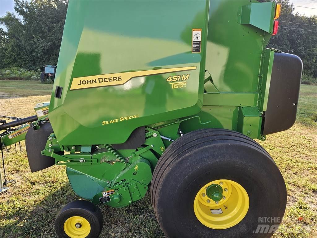 John Deere 451M Rundballe-pressere