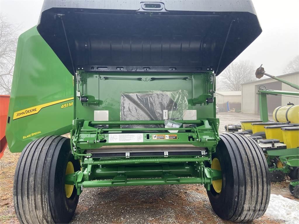 John Deere 451M Rundballe-pressere