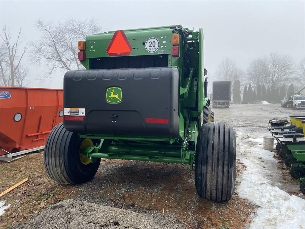 John Deere 451M Rundballe-pressere