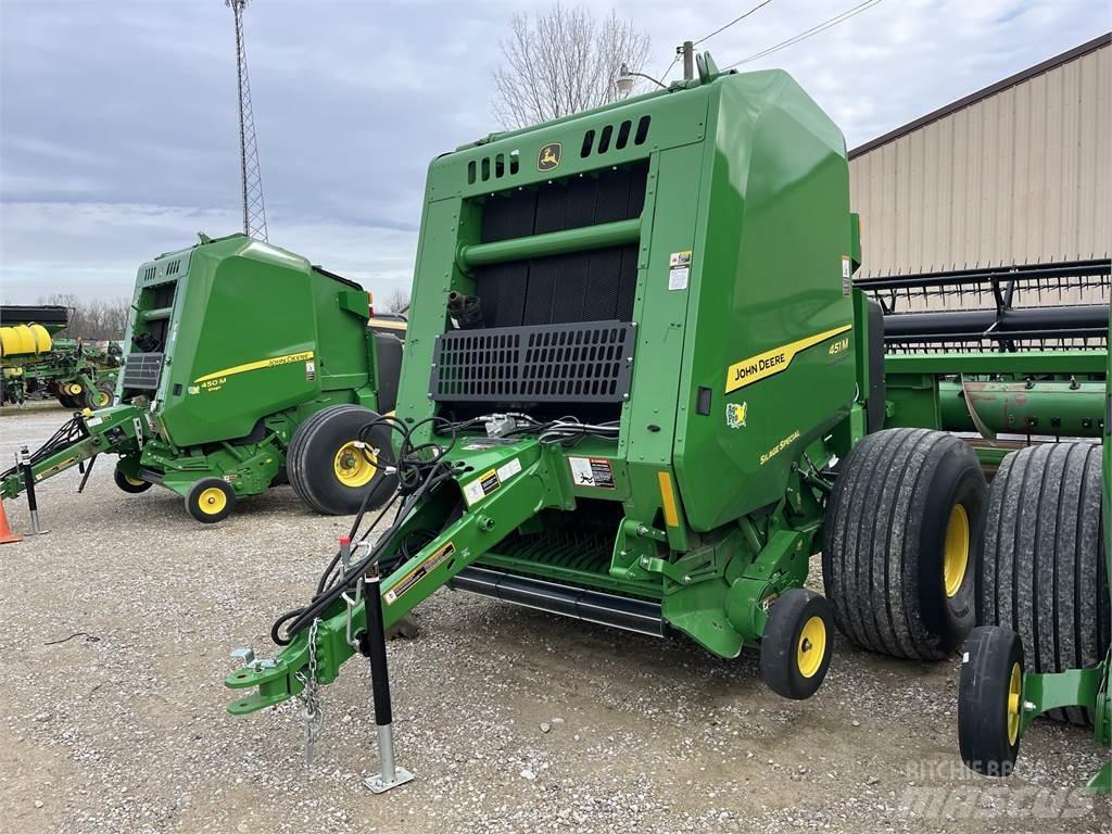 John Deere 451M Rundballe-pressere