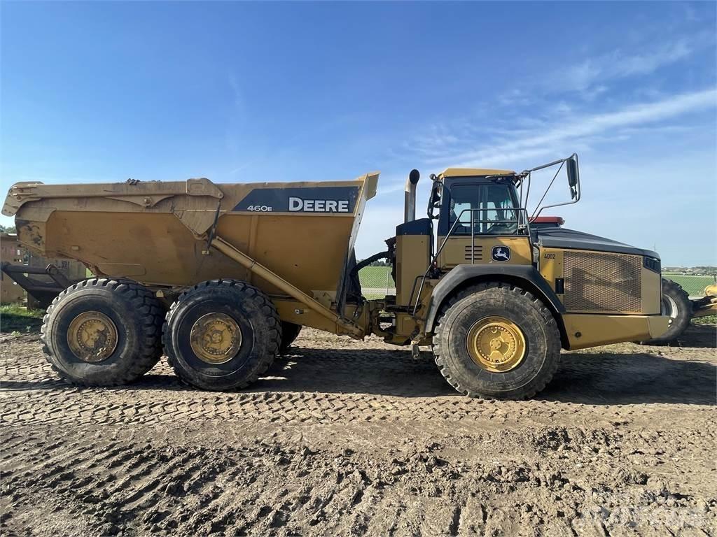 John Deere 460E Terrængående lastbiler