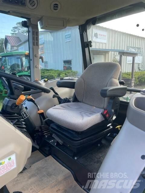 John Deere 5067E Traktorer