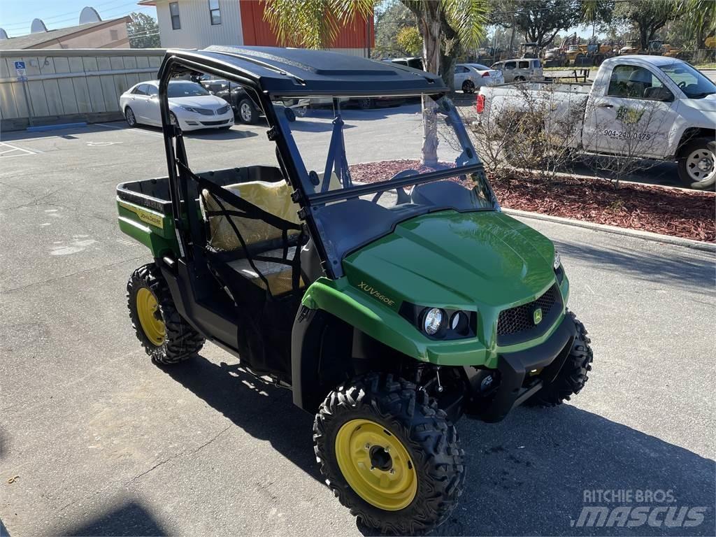 John Deere 560E Hjælpemaskiner