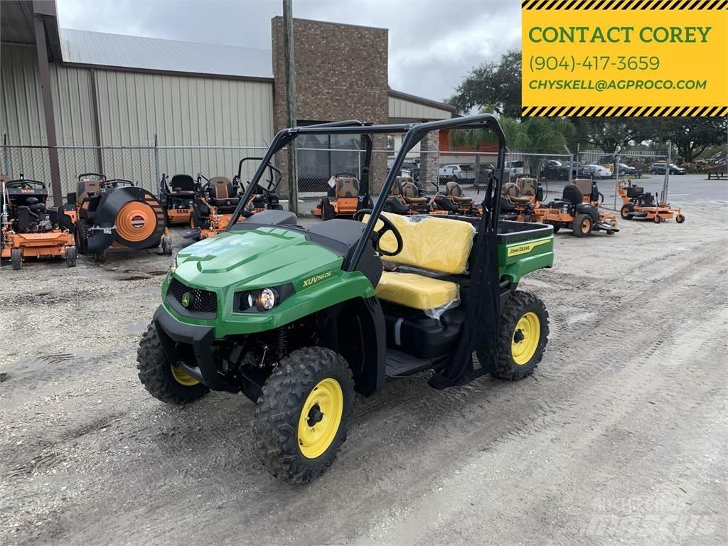 John Deere 560E Hjælpemaskiner