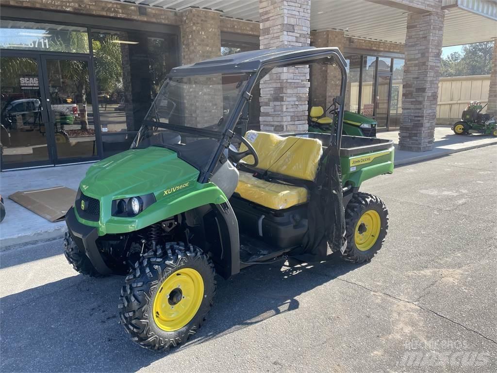 John Deere 560E Hjælpemaskiner