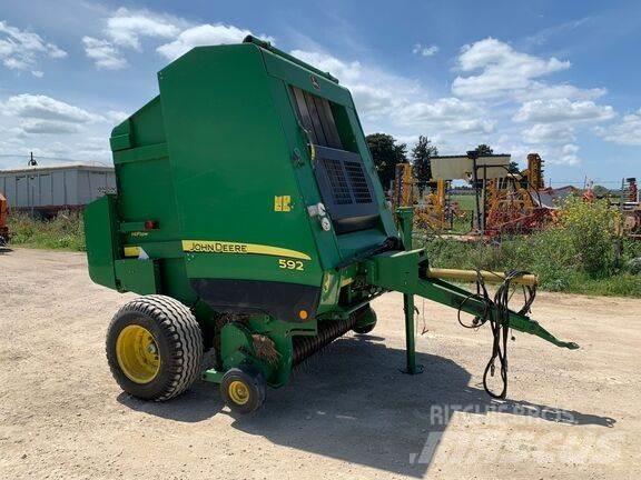 John Deere 592 Rundballe-pressere