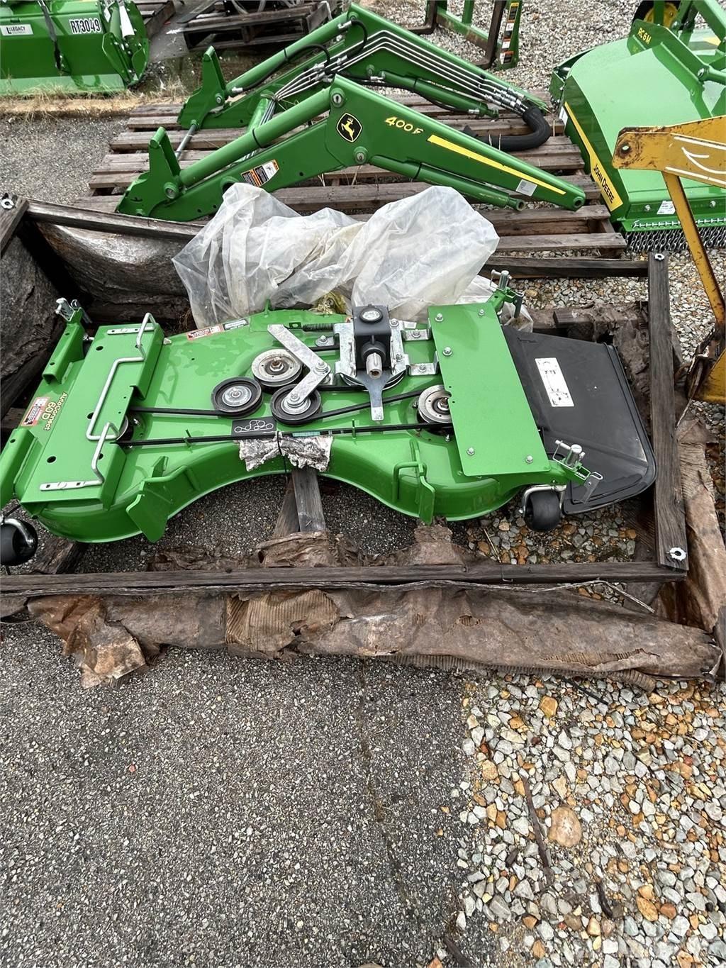 John Deere 60D Græsslåmaskiner