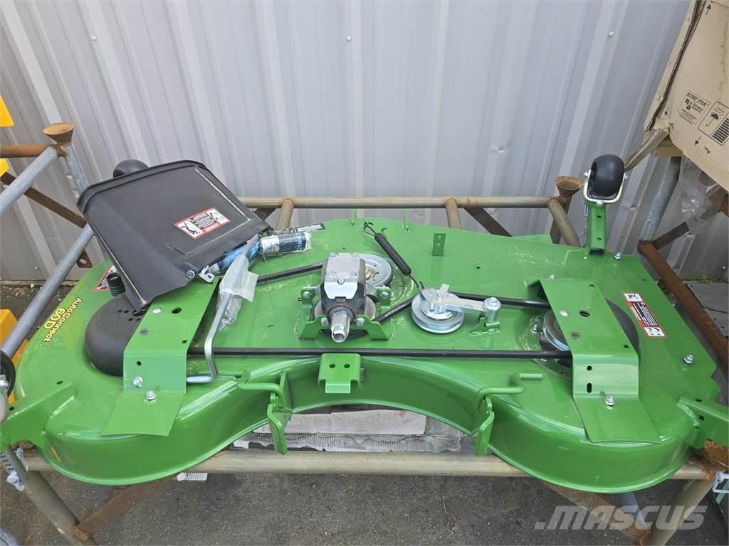 John Deere 60D Traktorklippere