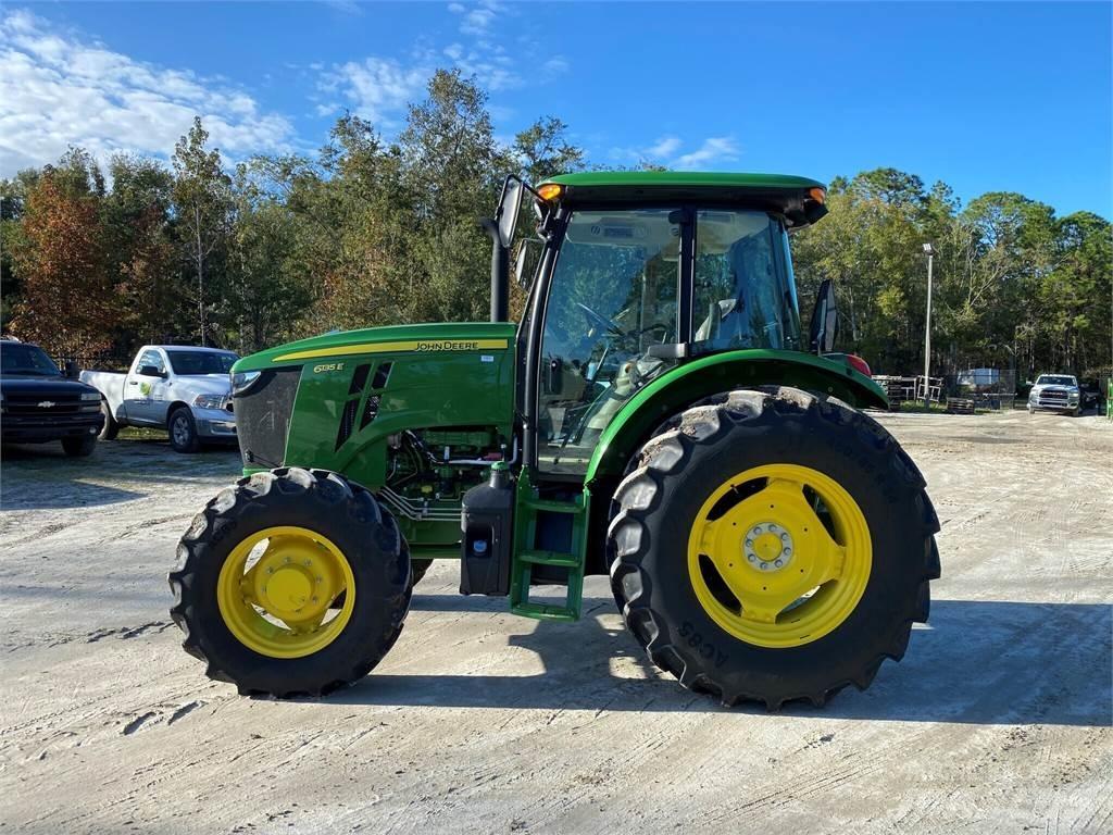 John Deere 6135E Traktorer