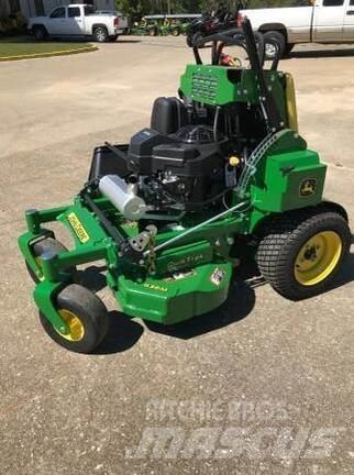 John Deere 636M Traktorklippere