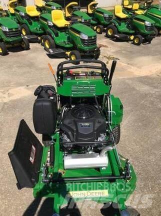 John Deere 636M Traktorklippere