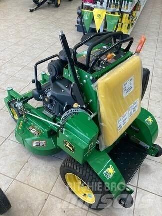 John Deere 636M Traktorklippere