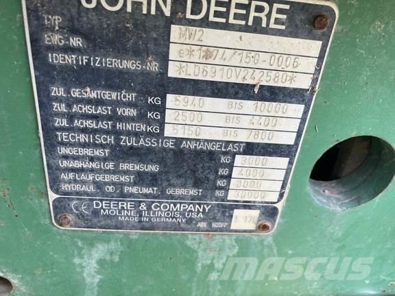 John Deere 6910 Traktorer