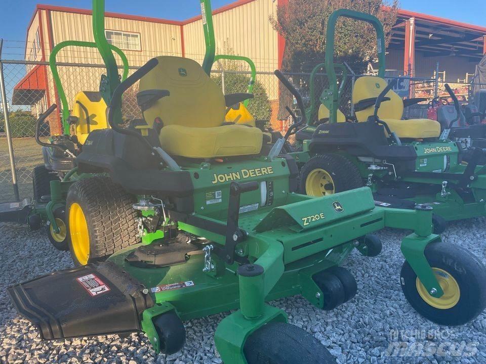 John Deere 720E Zero-turn klippere
