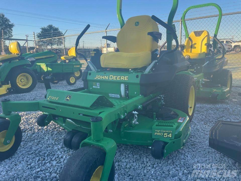 John Deere 720E Zero-turn klippere