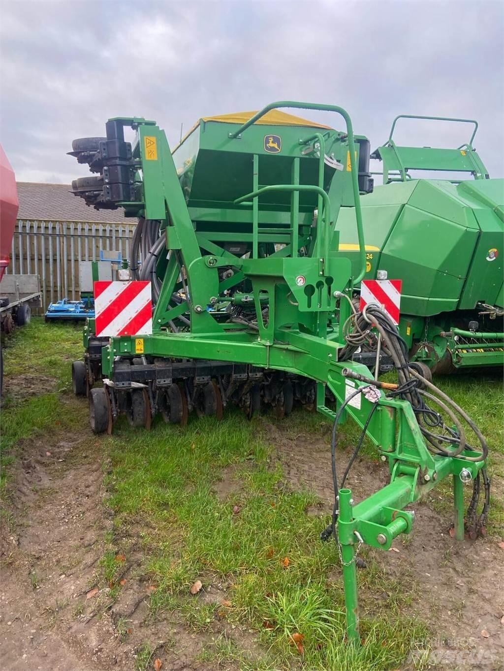John Deere 750A Såmaskine