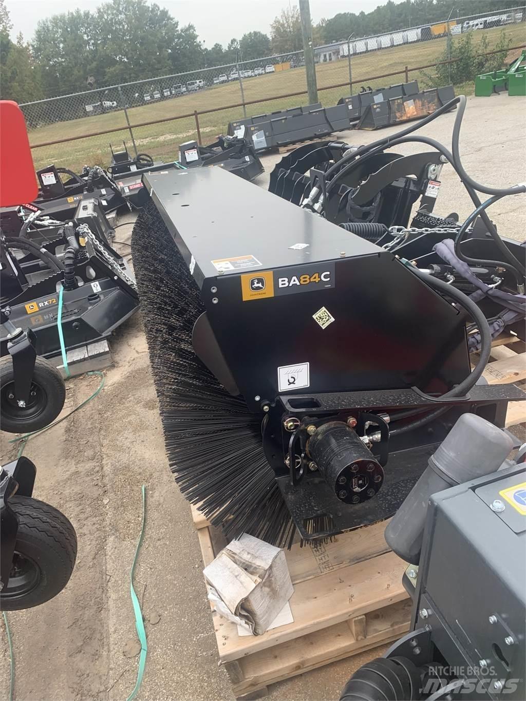 John Deere BA84C Entreprenør - Andet