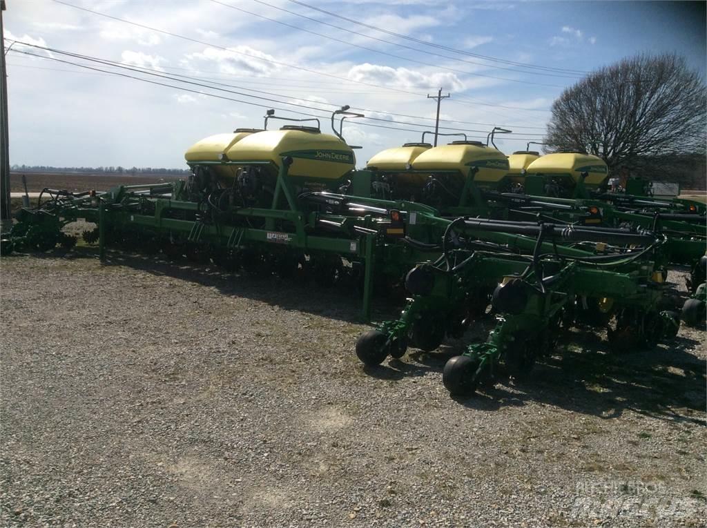 John Deere DR18 Plantemaskiner