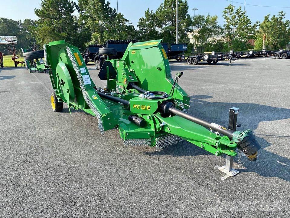 John Deere FC15E Balleskærere og -stablere