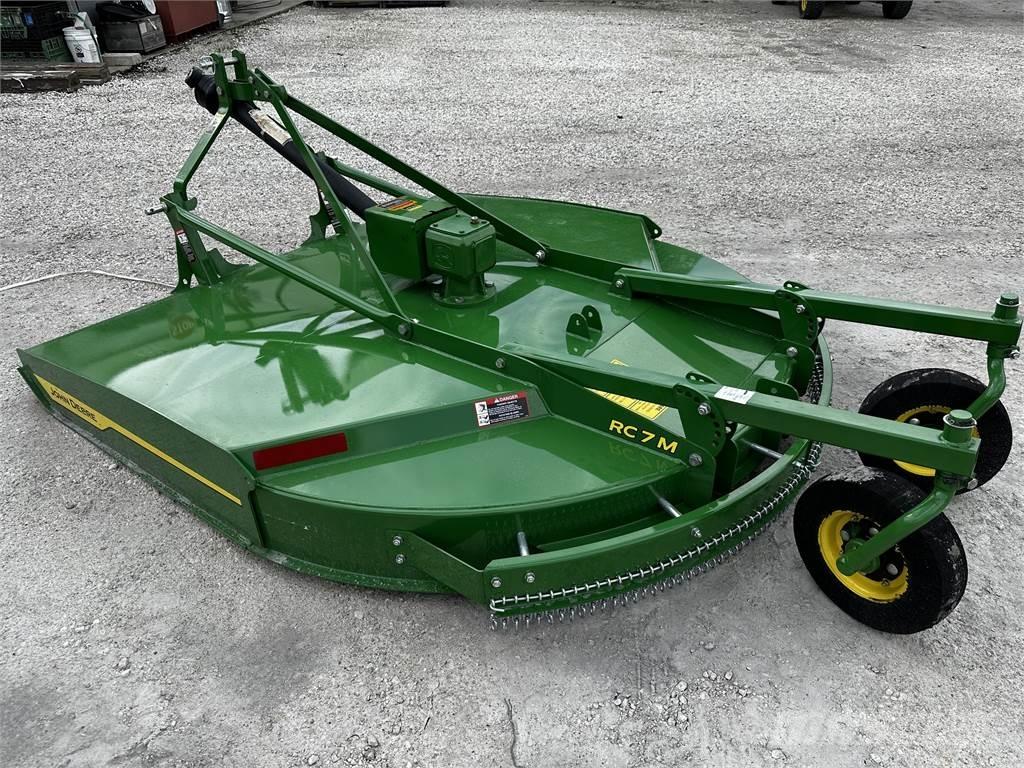 John Deere RC7M Balleskærere og -stablere