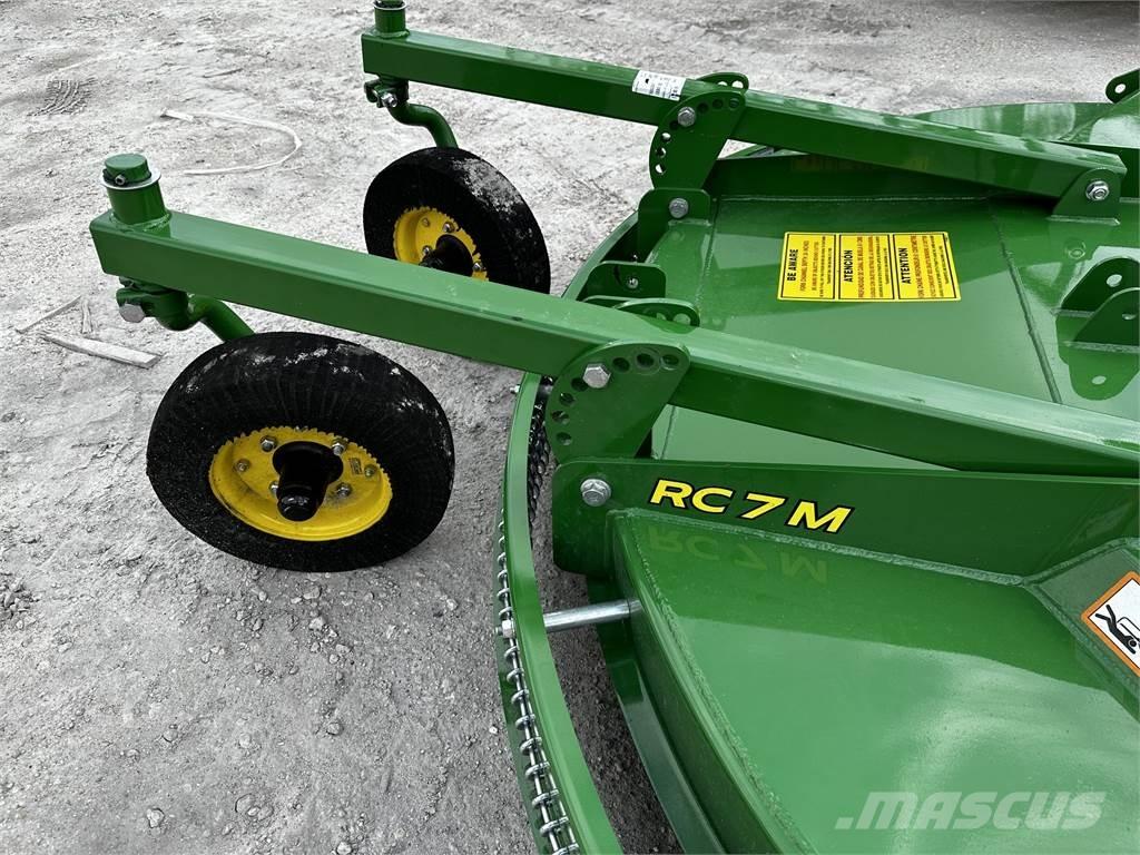 John Deere RC7M Balleskærere og -stablere