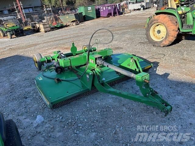 John Deere RC8M Balleskærere og -stablere
