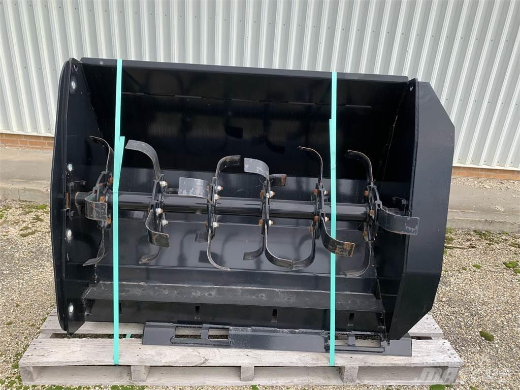 John Deere RT52 Elektriske harver / jordfræsere