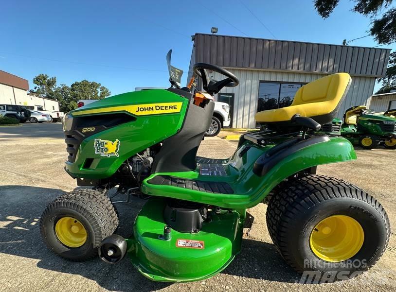 John Deere S100 Traktorklippere