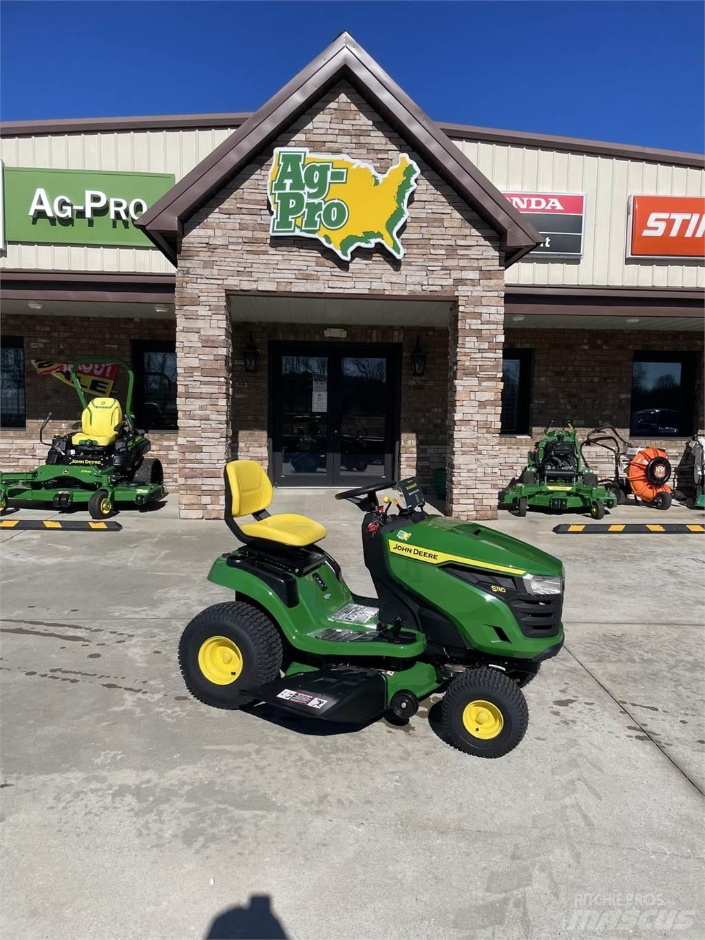 John Deere S110 Traktorklippere