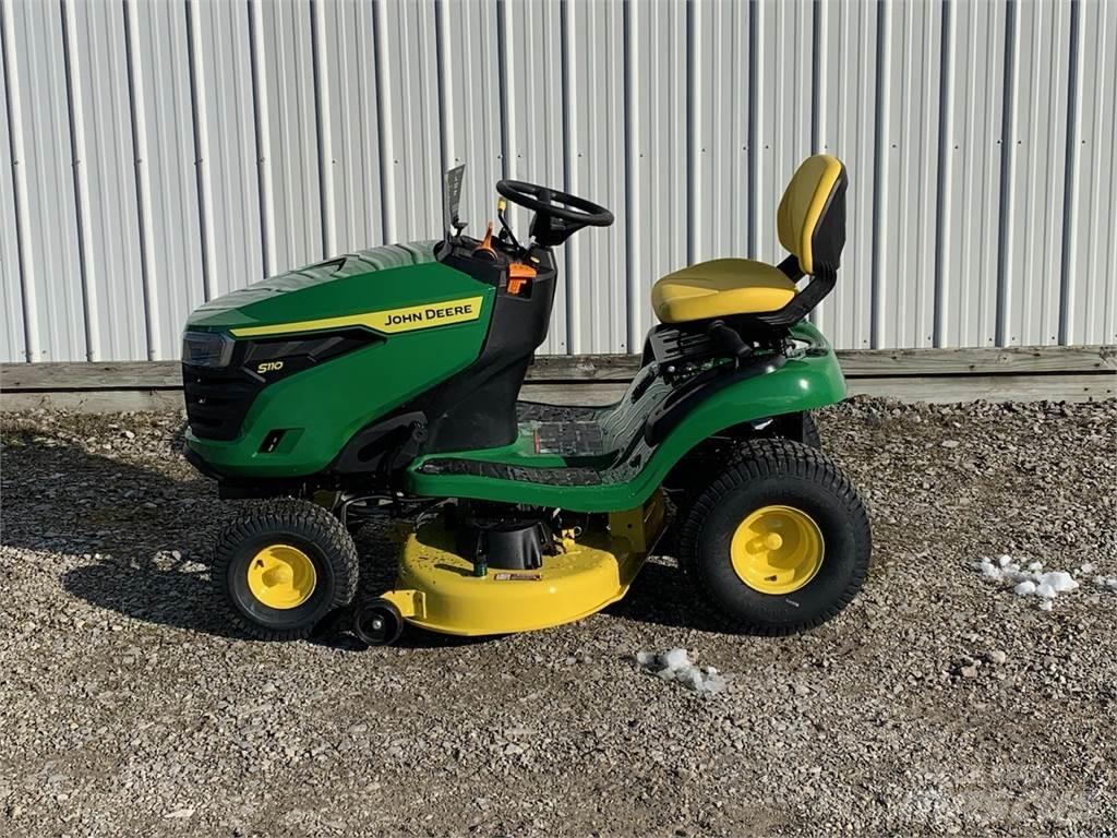 John Deere S110 Traktorklippere