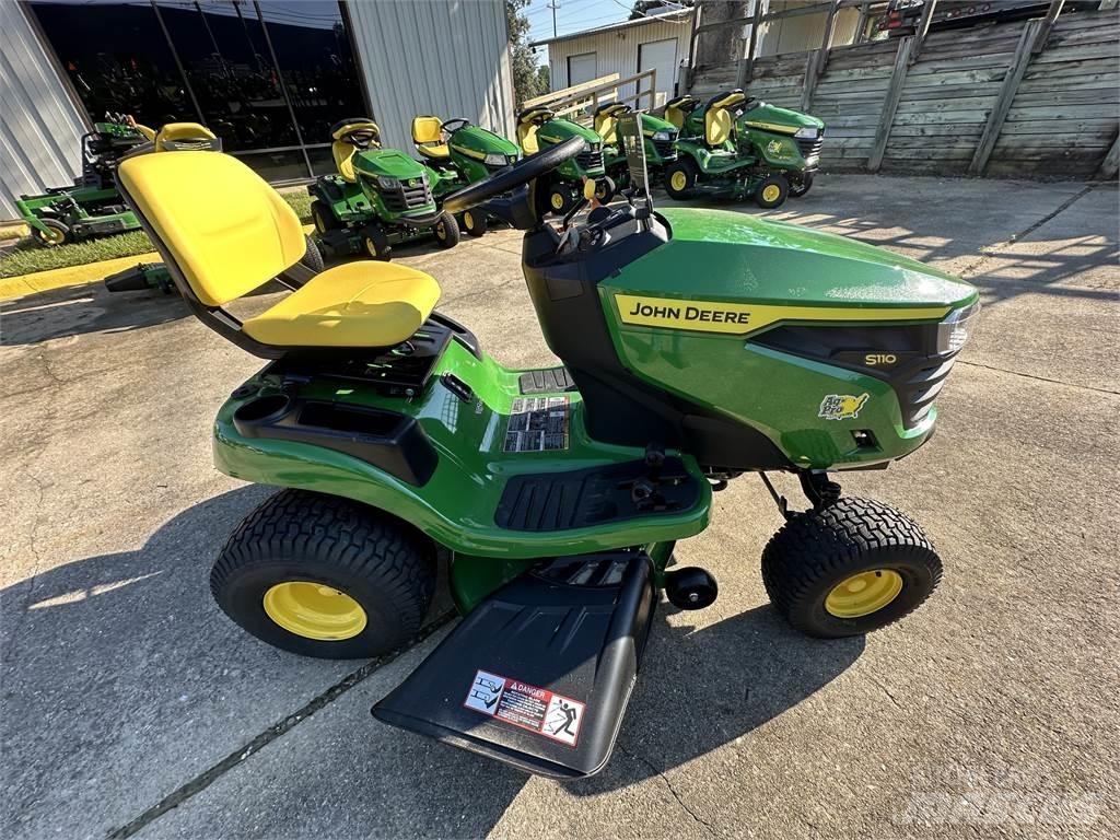John Deere S110 Traktorklippere