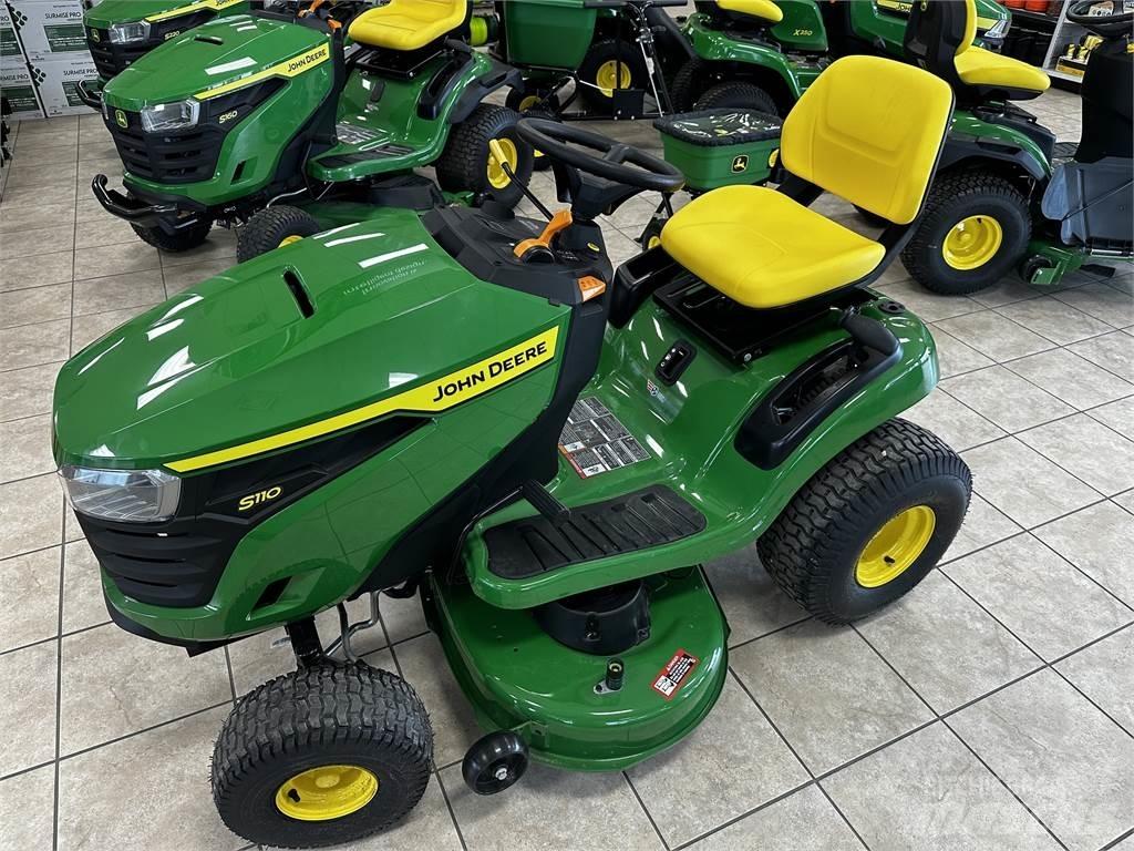 John Deere S110 Traktorklippere