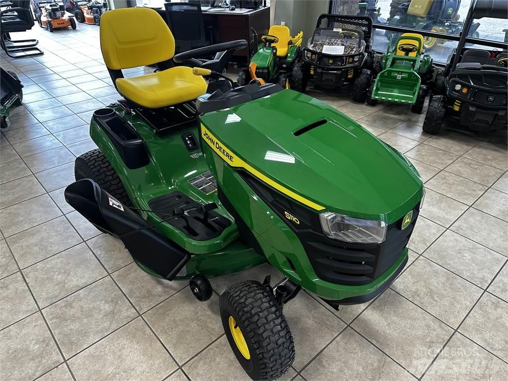 John Deere S110 Traktorklippere