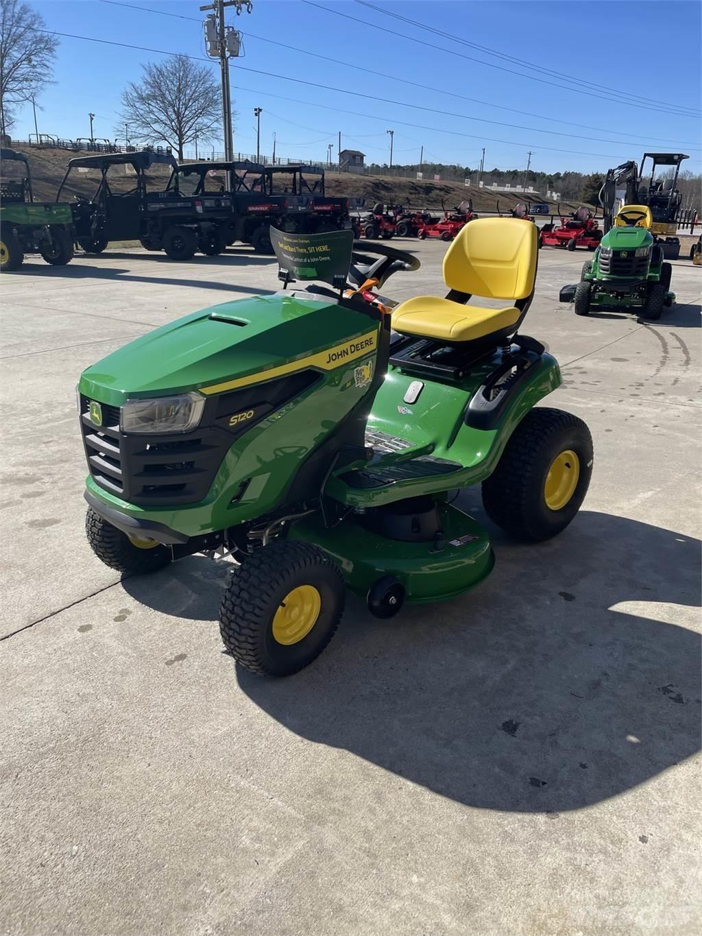 John Deere S120 Traktorklippere