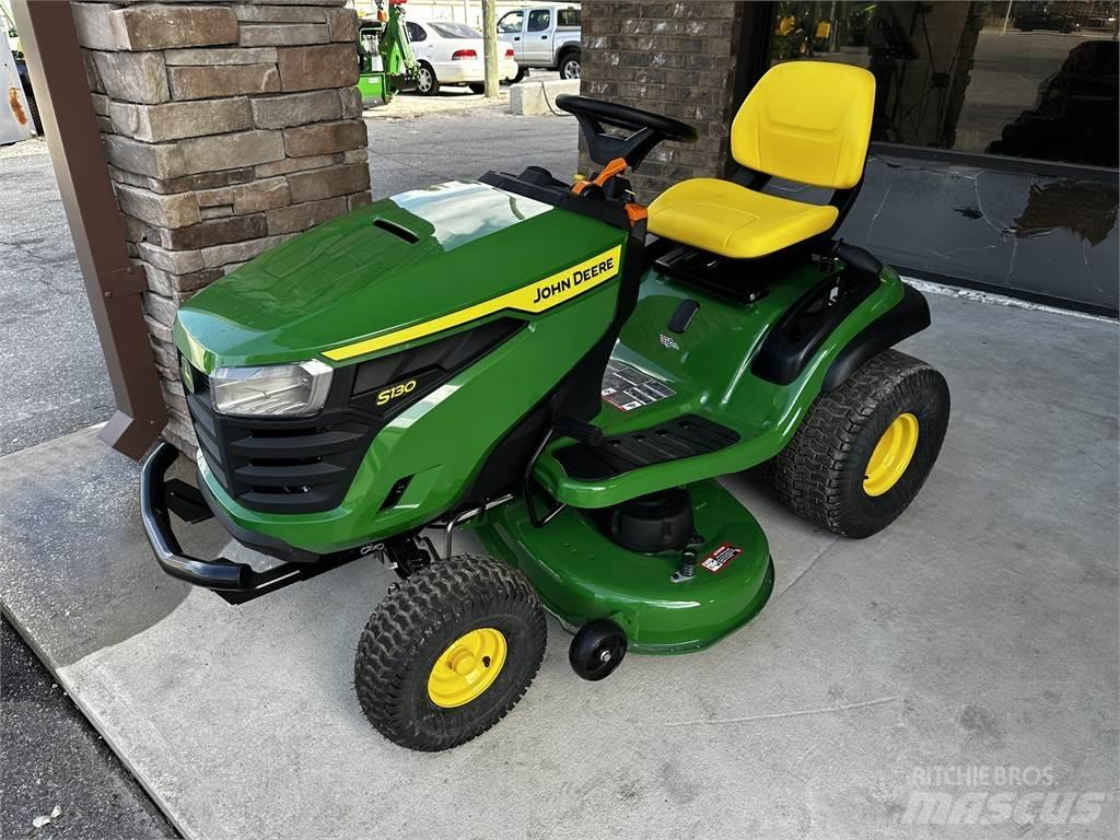 John Deere S130 Traktorklippere