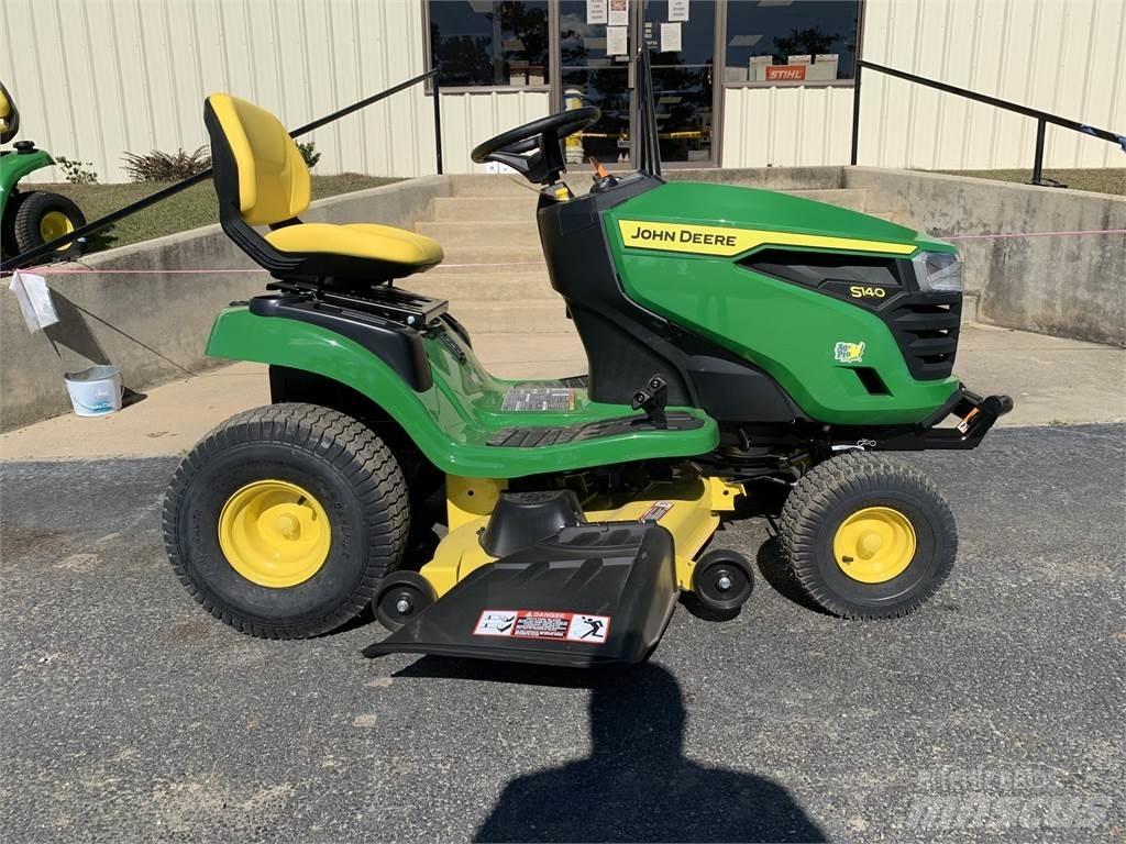 John Deere S140 Traktorklippere