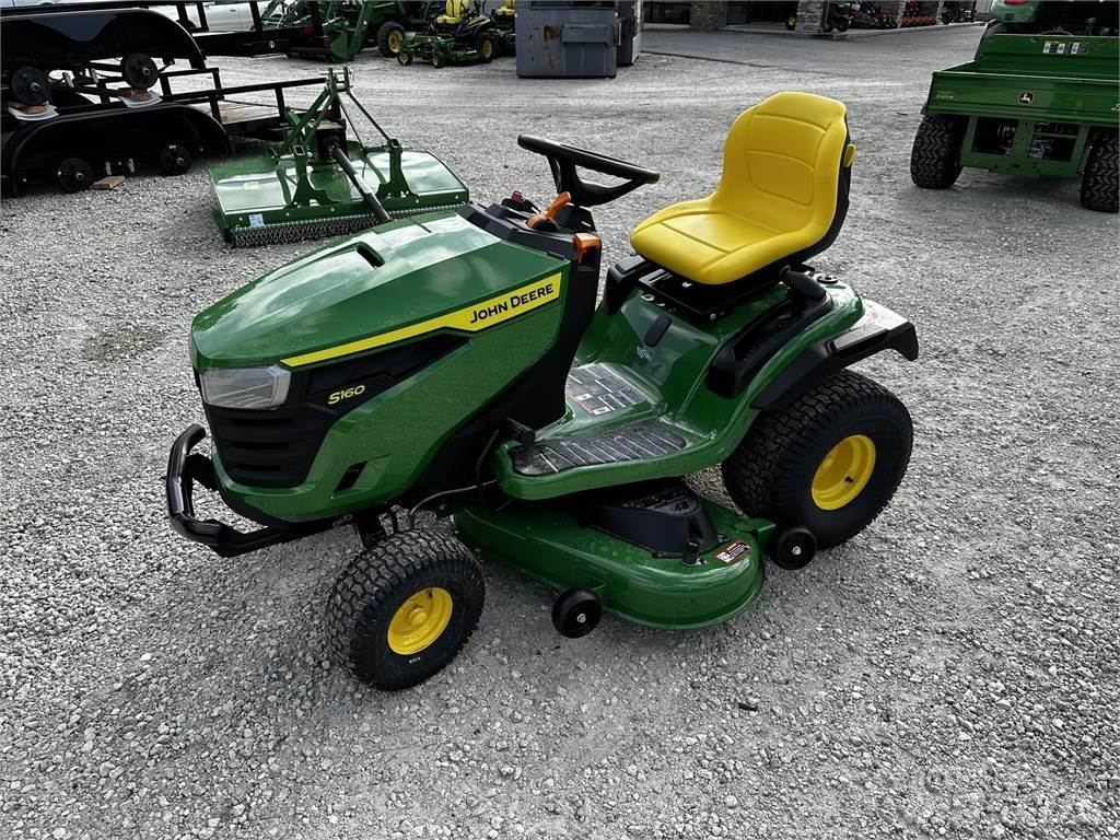 John Deere S160 Kompakte traktorer