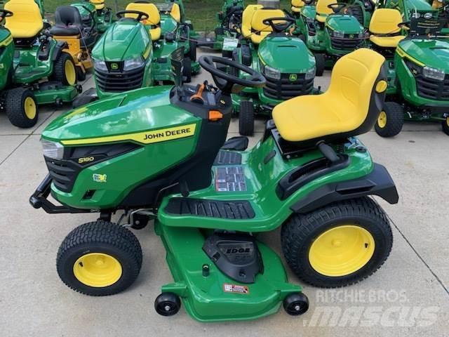 John Deere S180 Kompakte traktorer