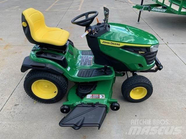 John Deere S180 Kompakte traktorer