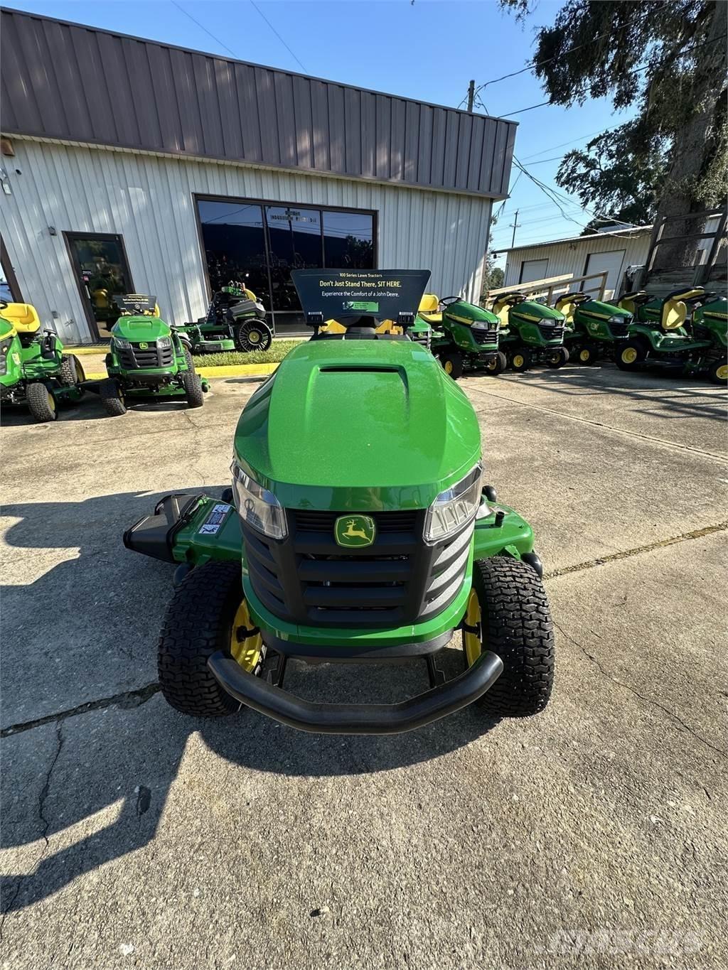 John Deere S180 Kompakte traktorer