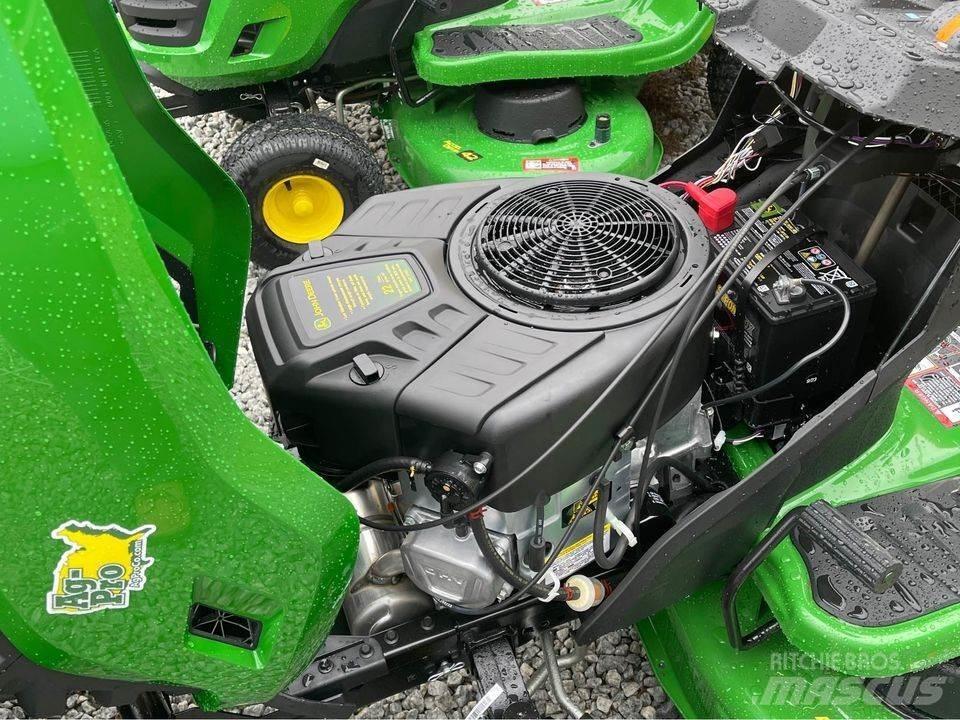 John Deere S220 Kompakte traktorer