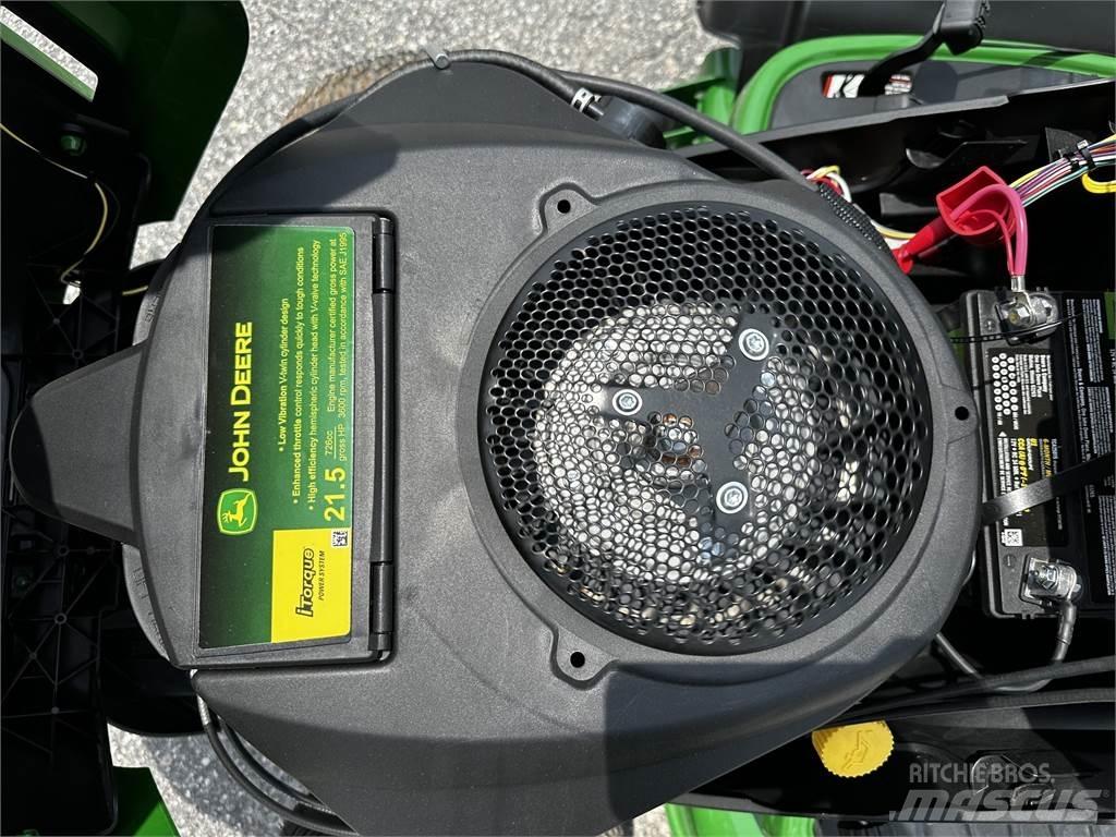 John Deere S240 Kompakte traktorer