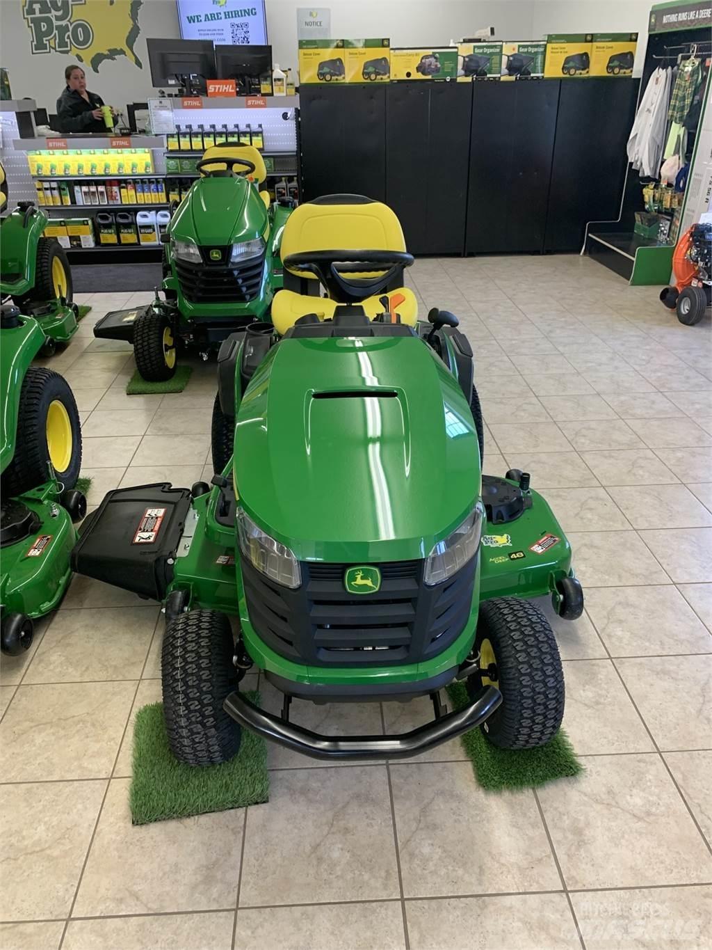 John Deere S240 Kompakte traktorer